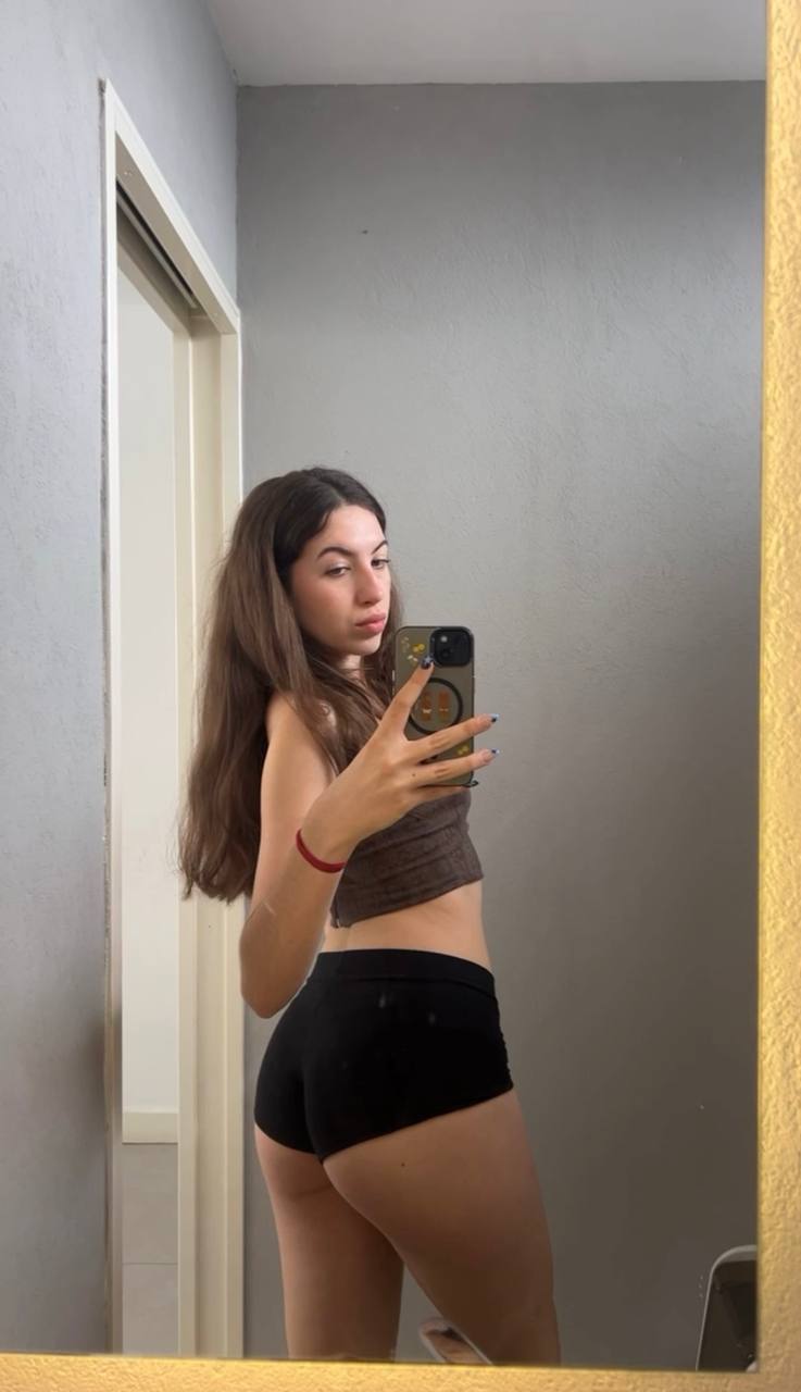 Amber in her underwear in Manaus