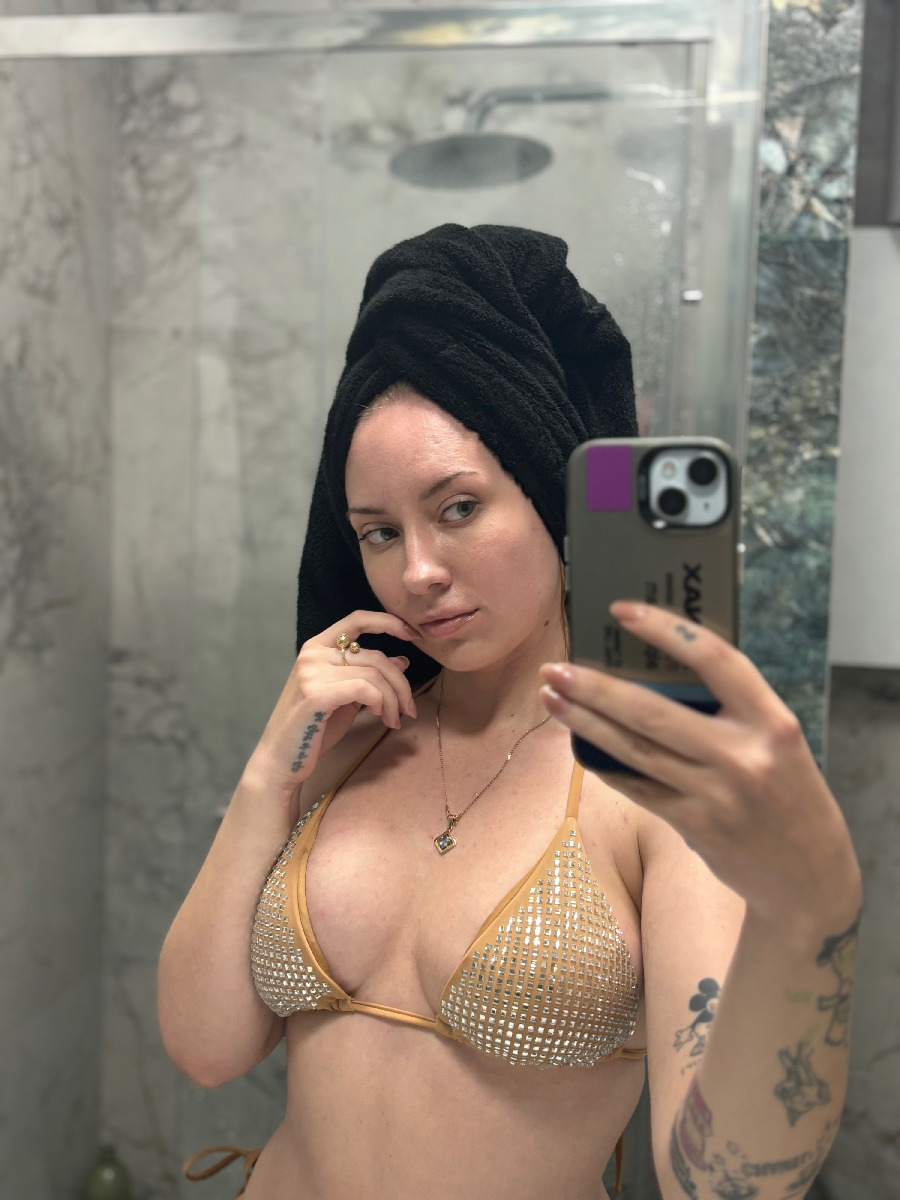 Nude girl KateV in Manaus