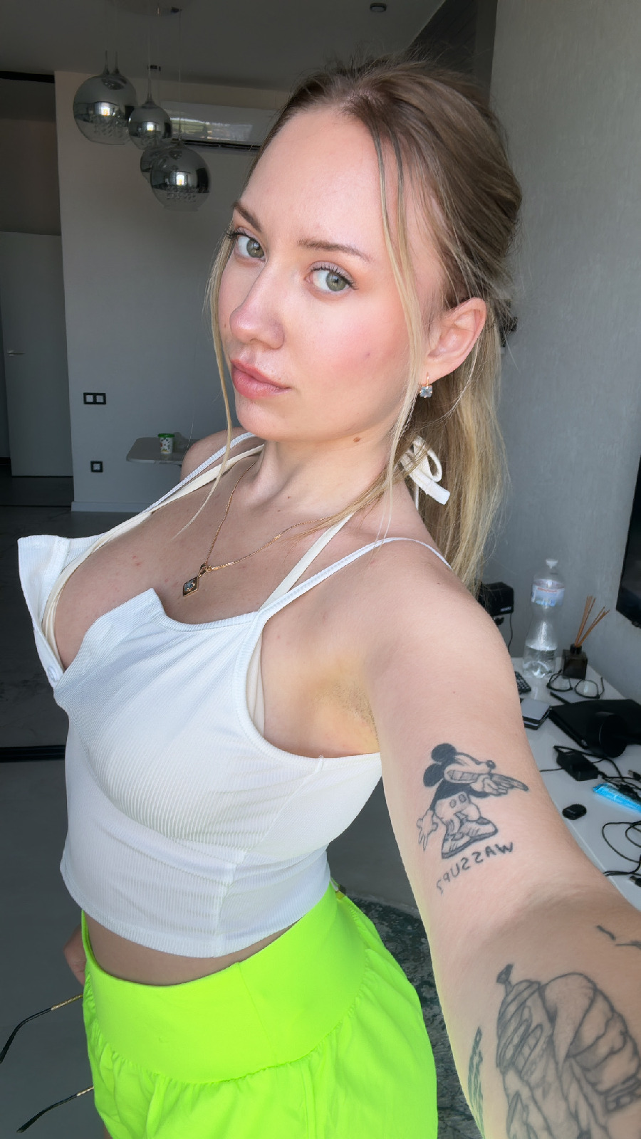 KateV in her underwear in Manaus